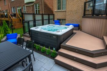 Hot Tub with deck half way